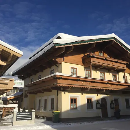 Wirtshaeusl Maria Alm am Steinernen Meer
